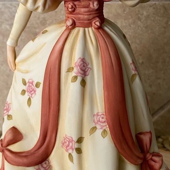 LENOX FIRST WALTZ Lady Collectable Porcelain Sculpture Figurine Vintage Retired - Picture 12 of 15